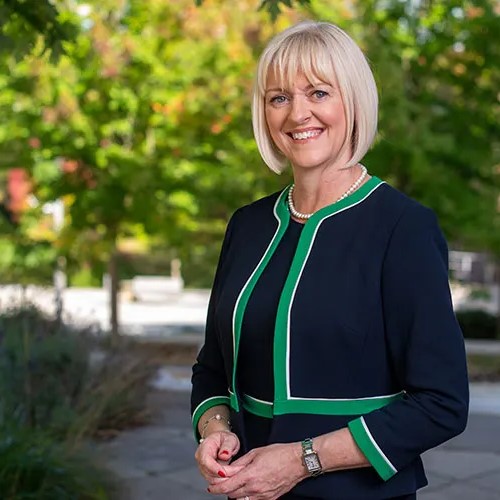 Professor Lisa Roberts